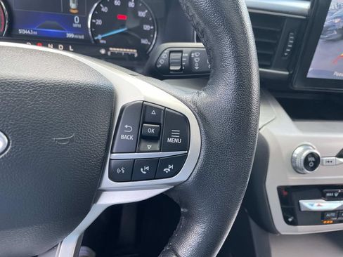 Used 2023 Ford Explorer XLT w/ Equipment Group 202A AWD/4WD image 28