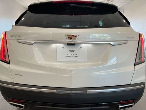 New 2026 Cadillac XT5 Sportv w/ LPO, Floor Liner Package AWD/4WD image 5