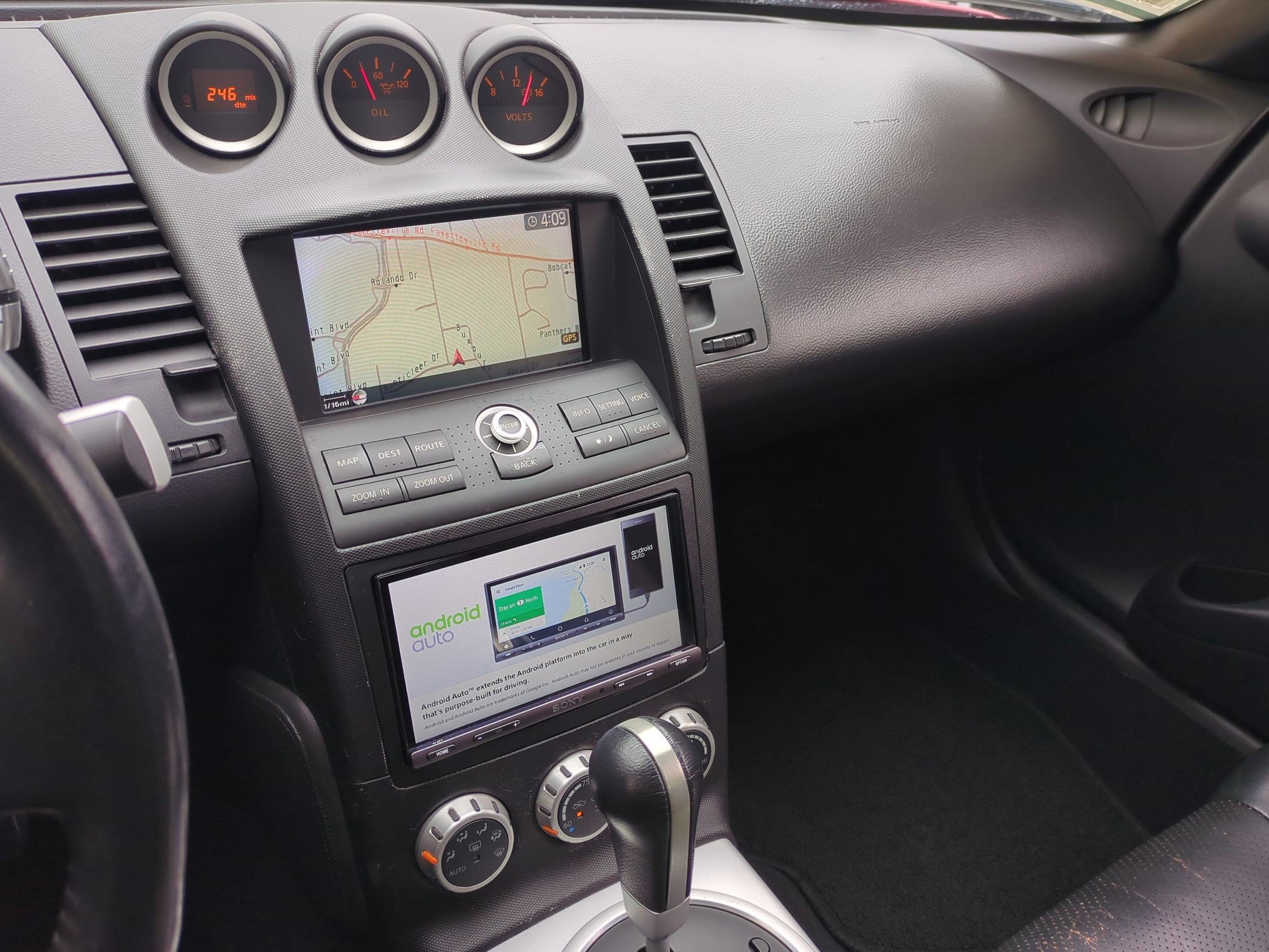 Used 2006 Nissan 350Z Grand Touring RWD image 23