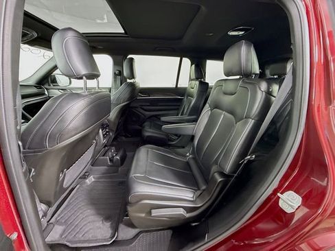 Used 2024 Jeep Grand Cherokee L Limited w/ Black Appearance Package image 25