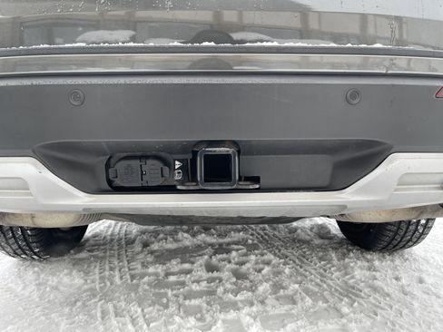 Certified 2020 Ford Explorer XLT w/ Equipment Group 202A image 22