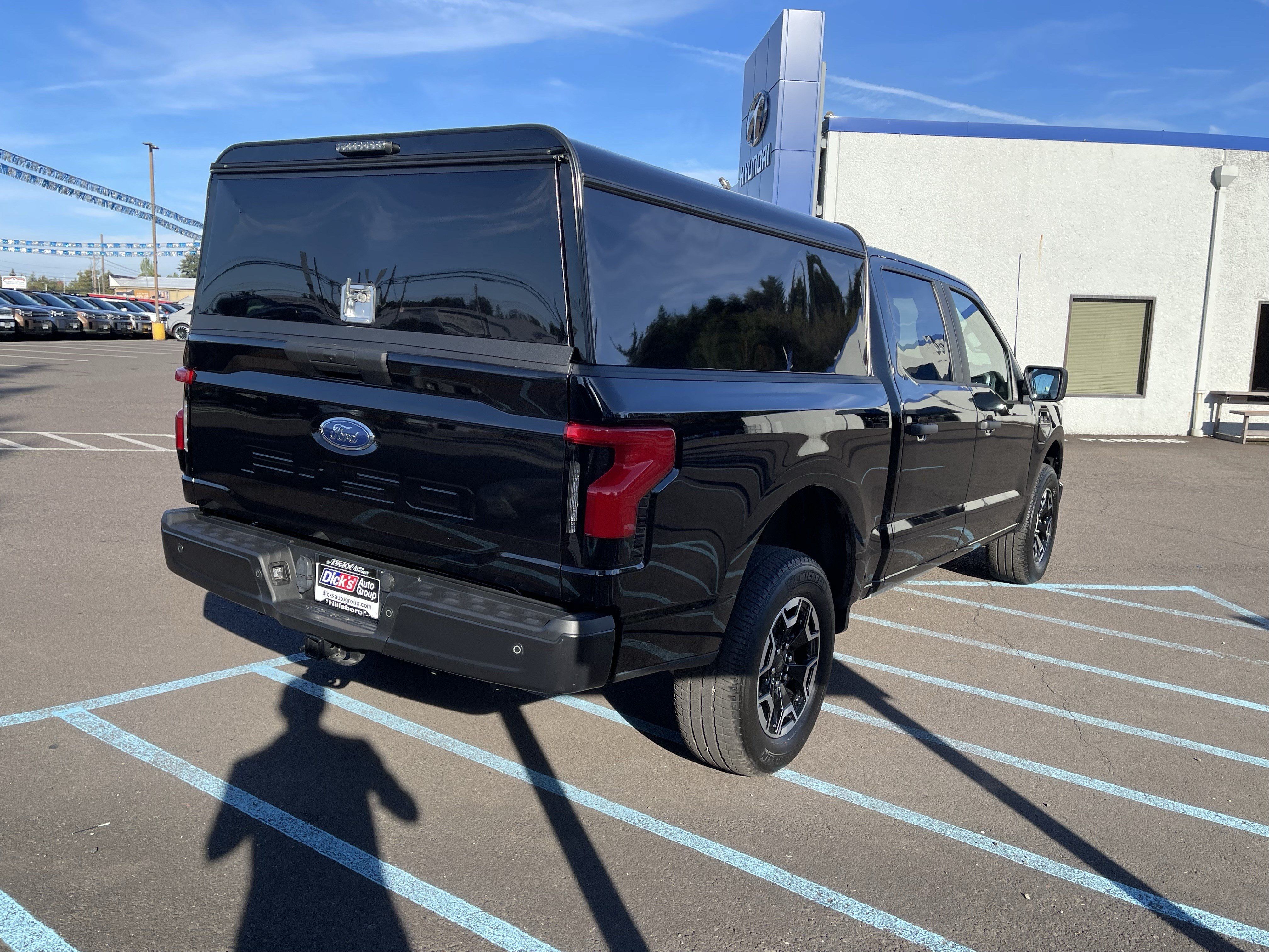 Used 2022 Ford F150 Lightning Pro AWD/4WD image 6