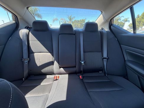 Used 2025 Nissan Altima 2.5 SV image 35