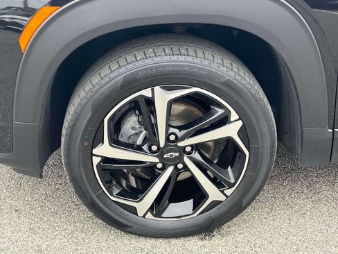 Used 2023 Chevrolet TrailBlazer RS w/ Convenience Package AWD/4WD image 9
