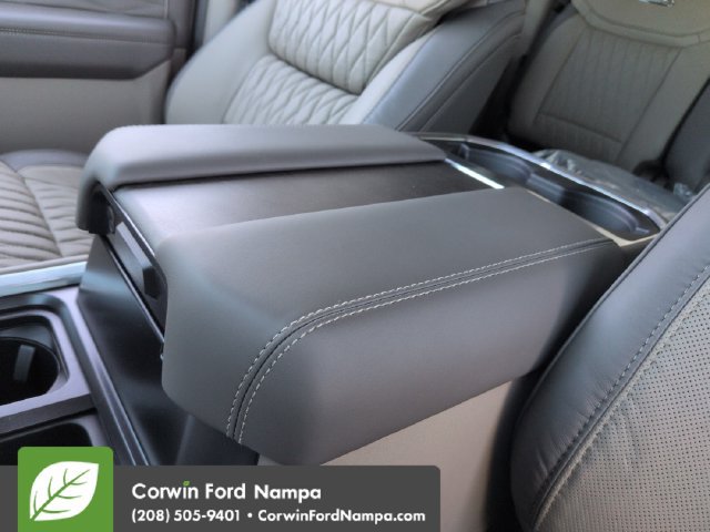 New 2026 Ford F250 Platinum w/ Platinum Plus Package AWD/4WD image 19
