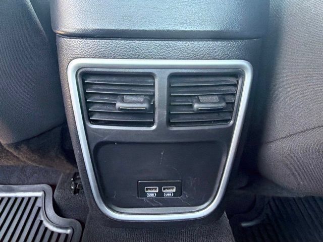 Used 2023 Dodge Charger SXT RWD image 19