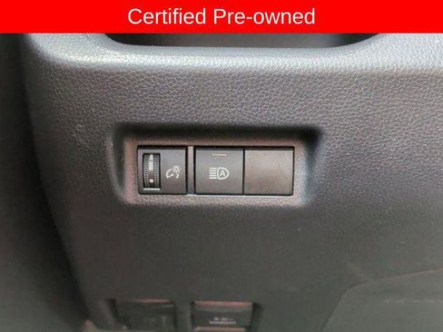 Certified 2025 Toyota RAV4 XLE AWD/4WD image 22