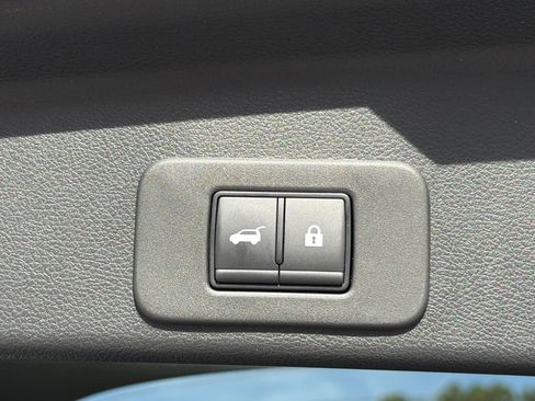 Certified 2025 Nissan Murano SL w/ Cargo Package AWD/4WD image 31