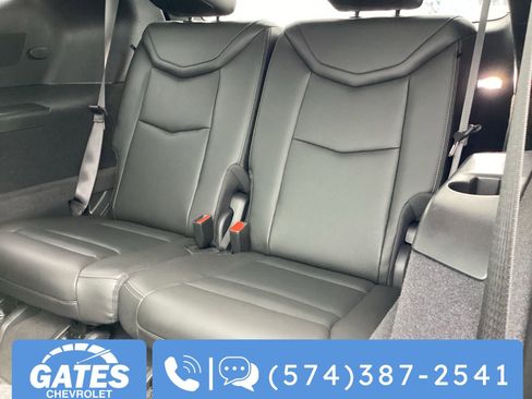 Used 2025 Cadillac XT6 Premium Luxury image 21