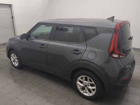 Used 2022 Kia Soul LX w/ Technology Package FWD image 3