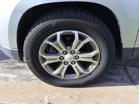 Used 2015 GMC Acadia SLT FWD image 4