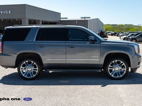 Used 2018 GMC Yukon SLT w/ Premium Edition image 4