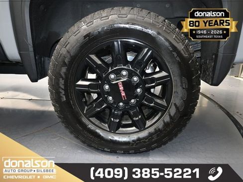 Used 2025 GMC Sierra 2500 AT4 w/ AT4 Preferred Package AWD/4WD image 13