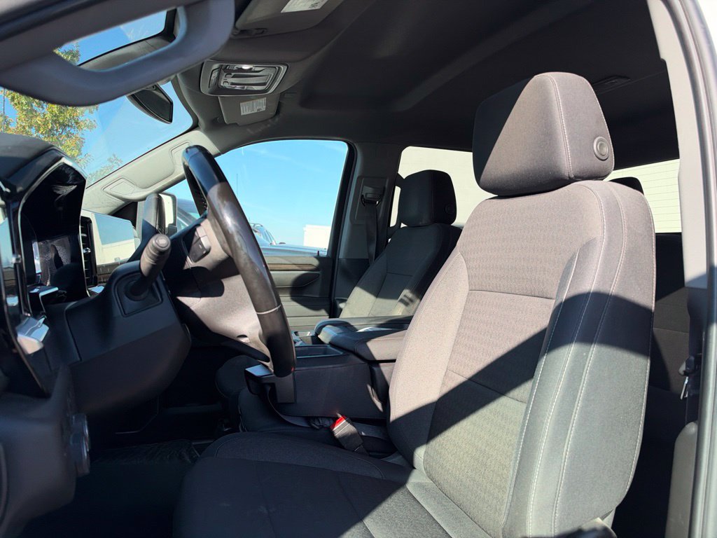 Used 2025 Chevrolet Silverado 3500 LT w/ Safety Package AWD/4WD image 16