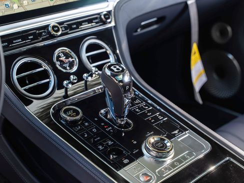 Used 2026 Bentley Continental GT AWD/4WD image 28