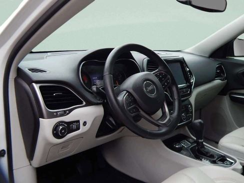 Used 2020 Jeep Cherokee Limited w/ Technology Group image 10