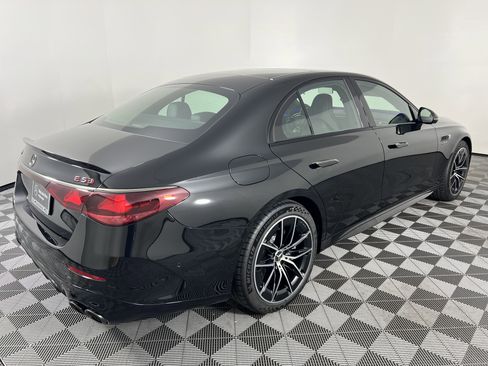 New 2026 Mercedes-Benz E 53 AMG e 4MATIC Sedan image 13