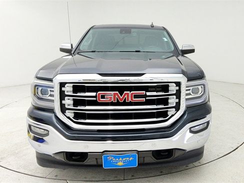 Used 2018 GMC Sierra 1500 SLT image 2