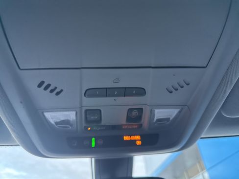 Used 2019 Chevrolet Blazer LT w/ Sun and Wheels Package image 30