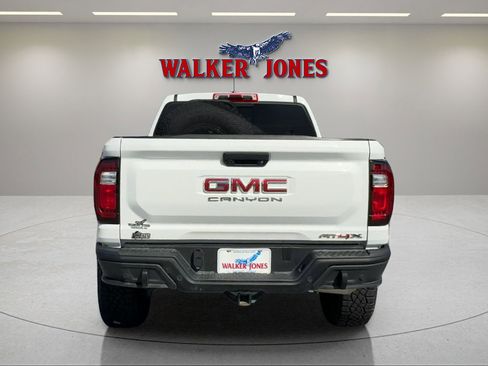 Used 2024 GMC Canyon AT4X w/ AT4X AEV Edition image 4