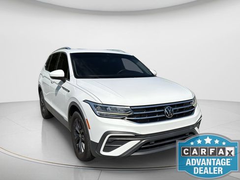Used 2022 Volkswagen Tiguan SE FWD image 4