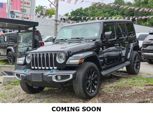 Used 2024 Jeep Wrangler Unlimited Sahara AWD/4WD image 1