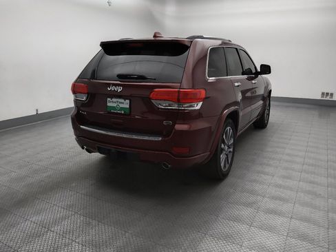 Used 2017 Jeep Grand Cherokee Overland w/ Jeep Active Safety Group AWD/4WD image 9