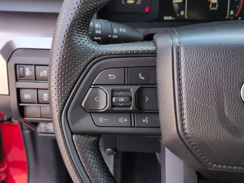 Used 2025 Toyota Tacoma SR5 RWD image 19