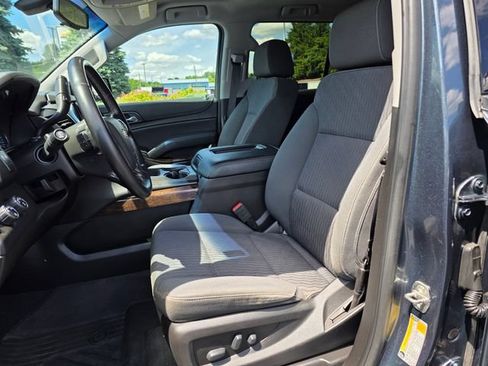 Used 2019 Chevrolet Tahoe LS AWD/4WD image 14