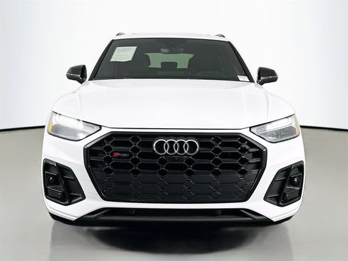 Used 2023 Audi SQ5 Premium Plus image 2