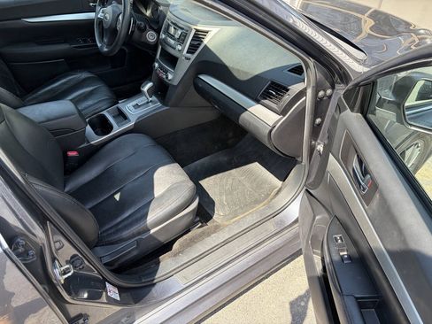 Used 2014 Subaru Legacy 2.5i AWD/4WD image 12