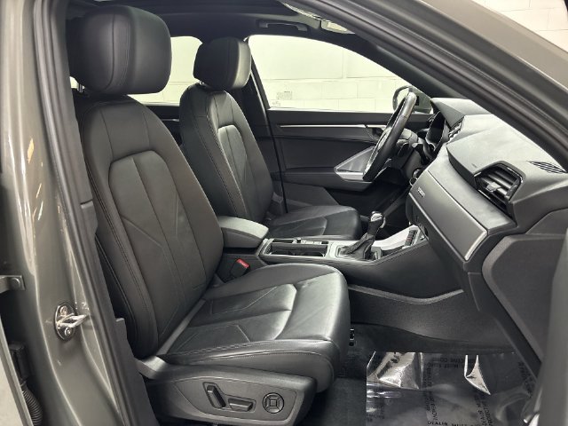 Used 2023 Audi Q3 2.0T Premium AWD/4WD image 15