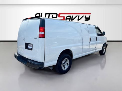 Used 2024 Chevrolet Express 2500 Extended w/ Driver Convenience Package image 7