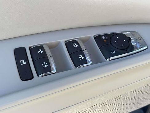 New 2026 Kia Carnival SX w/ SX Dark Edition Package image 29