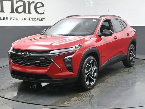 New 2026 Chevrolet Trax RS w/ Sunroof Package FWD image 12
