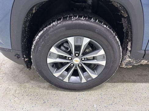 New 2026 Chevrolet Equinox LT w/ Convenience Package II image 8