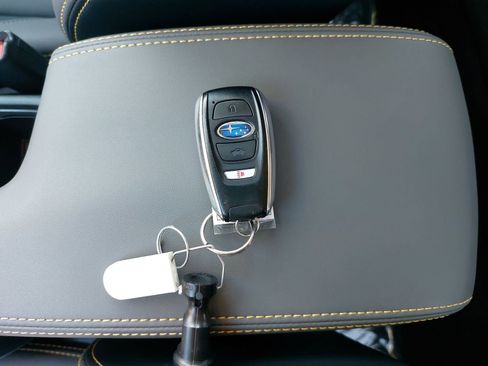 Used 2021 Subaru Crosstrek 2.5i Sport w/ Moonroof Package image 36