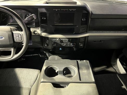 Used 2023 Ford F350 XLT w/ FX4 Off-Road Package image 32