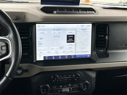 Used 2022 Ford Bronco Wildtrak image 15