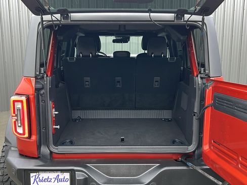 Used 2023 Ford Bronco Wildtrak image 13