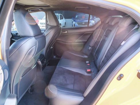 Used 2025 Lexus IS 500 RWD image 18