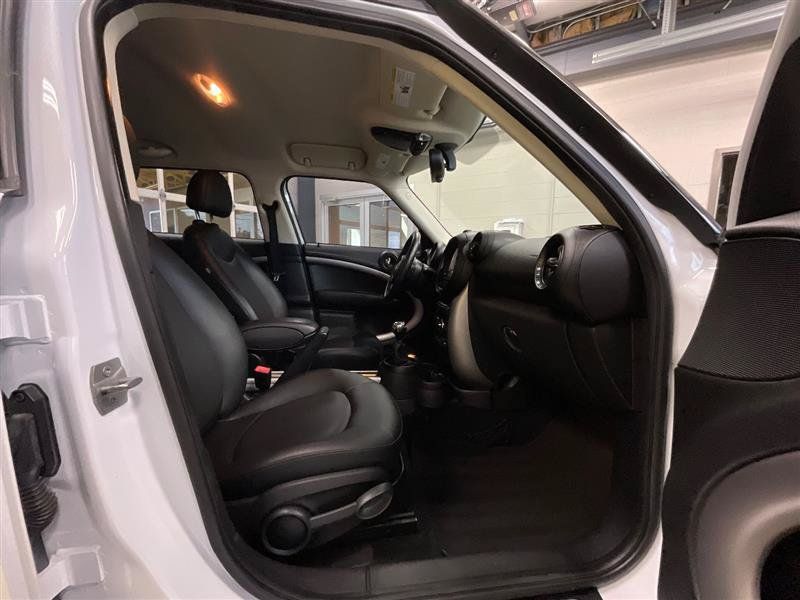 Used 2014 MINI Cooper Countryman w/ Cold Weather Package FWD image 21
