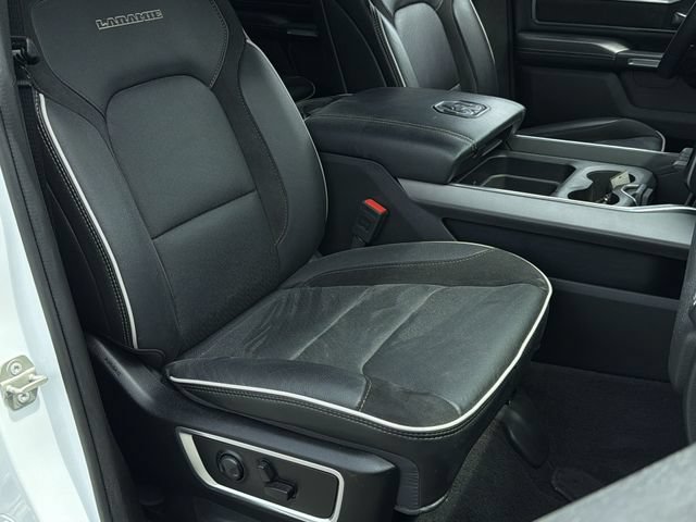 Used 2025 RAM 1500 Laramie AWD/4WD image 36