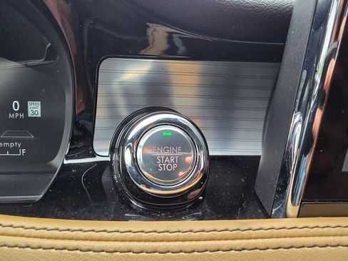 Used 2022 Lincoln Corsair Reserve w/ Equipment Group 201A image 25