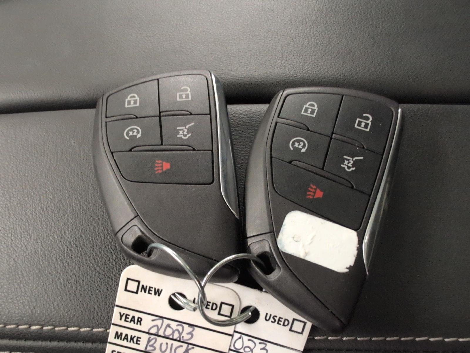 Used 2023 Buick Envision Essence w/ Sport Touring Package AWD/4WD image 26