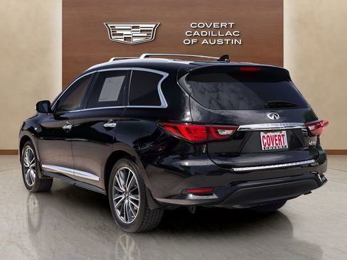 Used 2020 INFINITI QX60 Luxe w/ Sensory Package FWD image 3