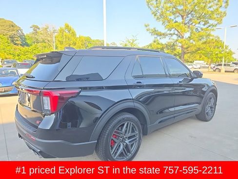 Used 2026 Ford Explorer ST w/ Sun And Sound Package AWD/4WD image 4