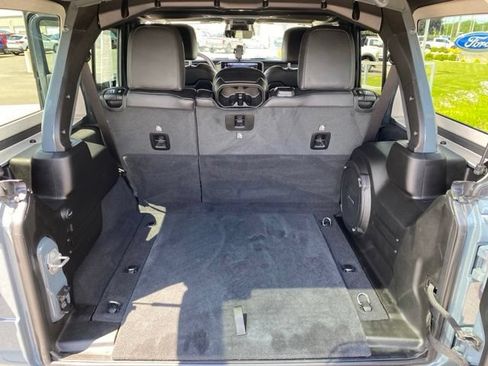 Used 2026 Jeep Wrangler Unlimited Rubicon AWD/4WD image 17