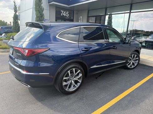 Used 2024 Acura MDX w/ Technology Package AWD/4WD image 3