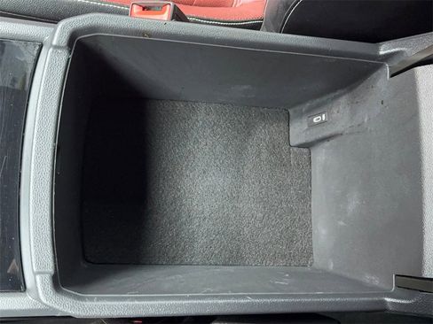 Used 2023 Volkswagen Atlas Cross Sport SEL Premium R-Line image 33